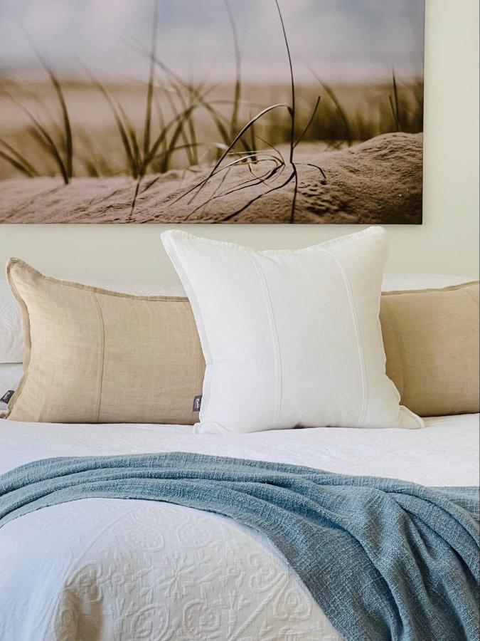 Sensom Boutique Bed And Breakfast Sapphire Beach Bagian luar foto
