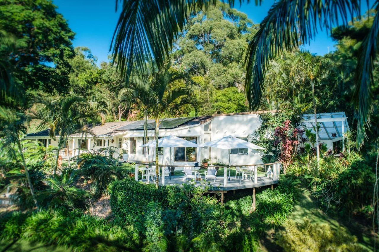 Sensom Boutique Bed And Breakfast Sapphire Beach Bagian luar foto