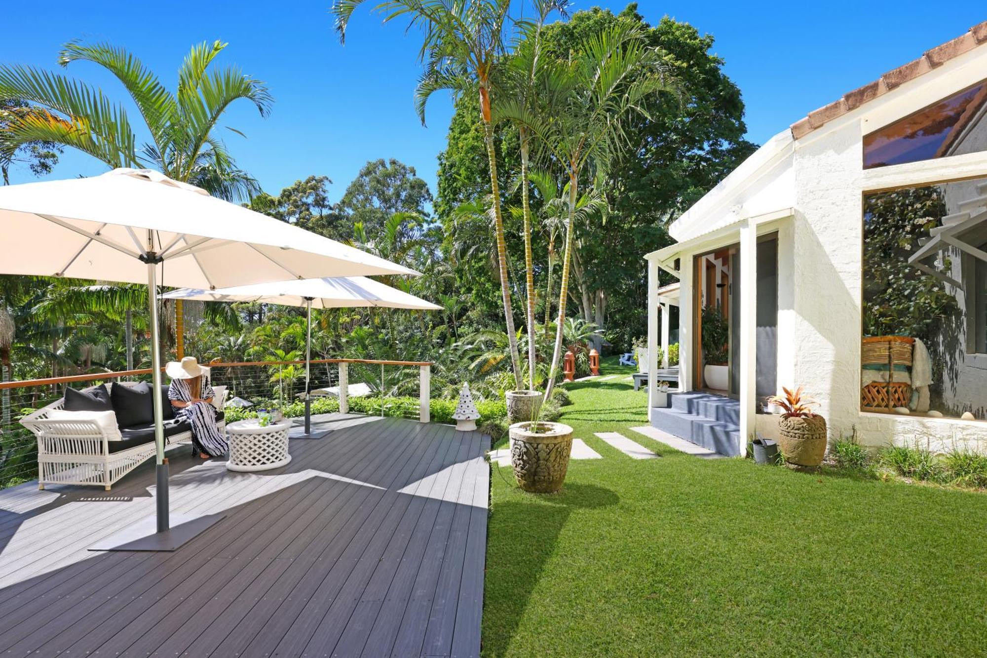 Sensom Boutique Bed And Breakfast Sapphire Beach Bagian luar foto
