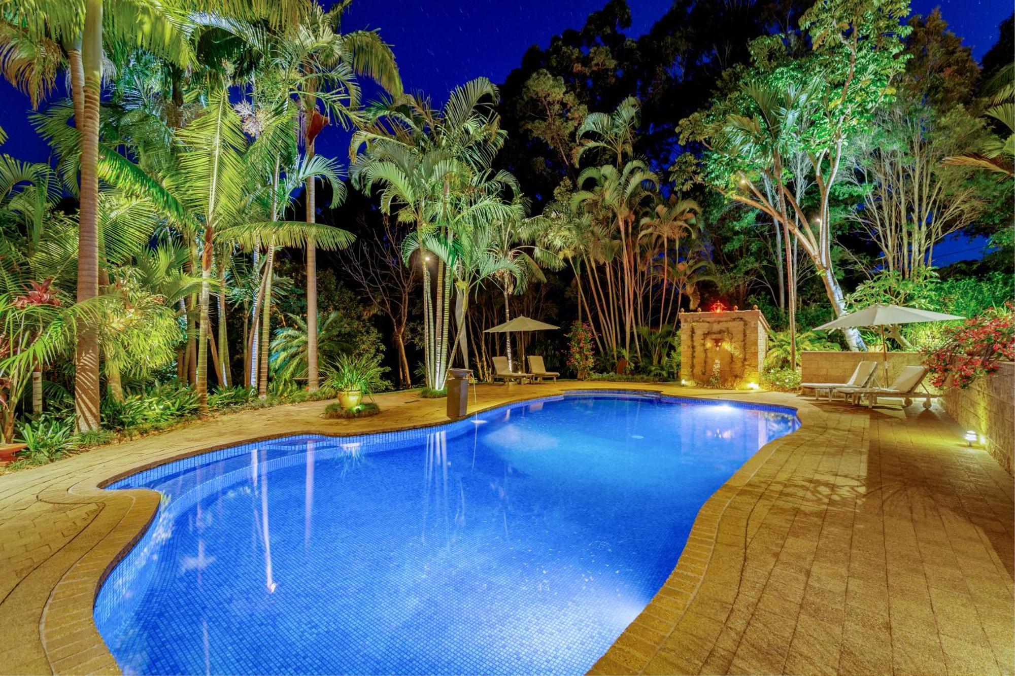 Sensom Boutique Bed And Breakfast Sapphire Beach Bagian luar foto