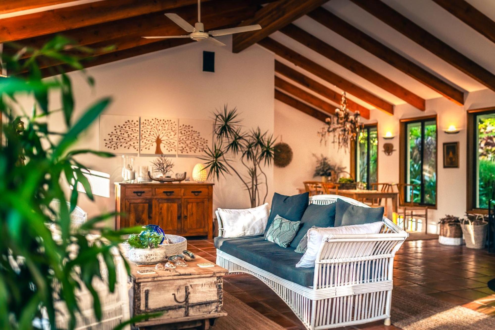 Sensom Boutique Bed And Breakfast Sapphire Beach Bagian luar foto