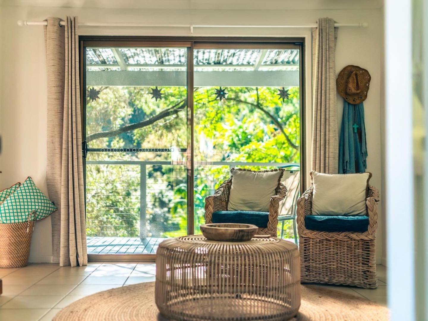 Sensom Boutique Bed And Breakfast Sapphire Beach Bagian luar foto