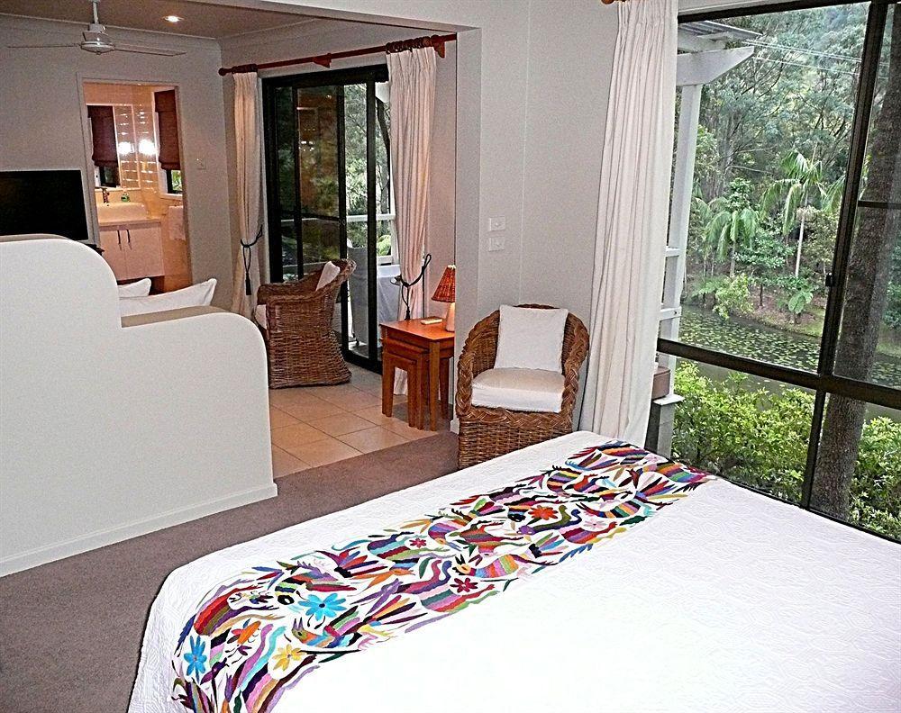 Sensom Boutique Bed And Breakfast Sapphire Beach Bagian luar foto