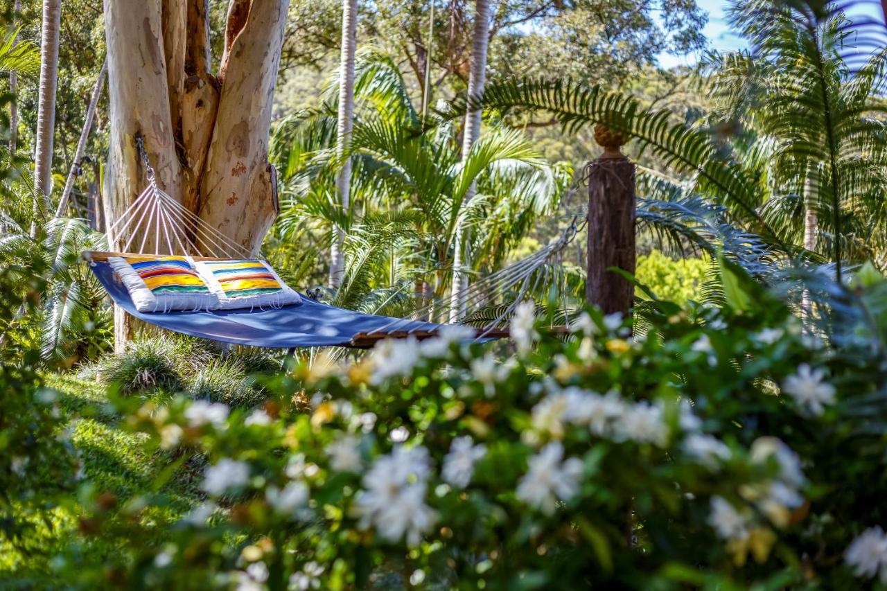 Sensom Boutique Bed And Breakfast Sapphire Beach Bagian luar foto